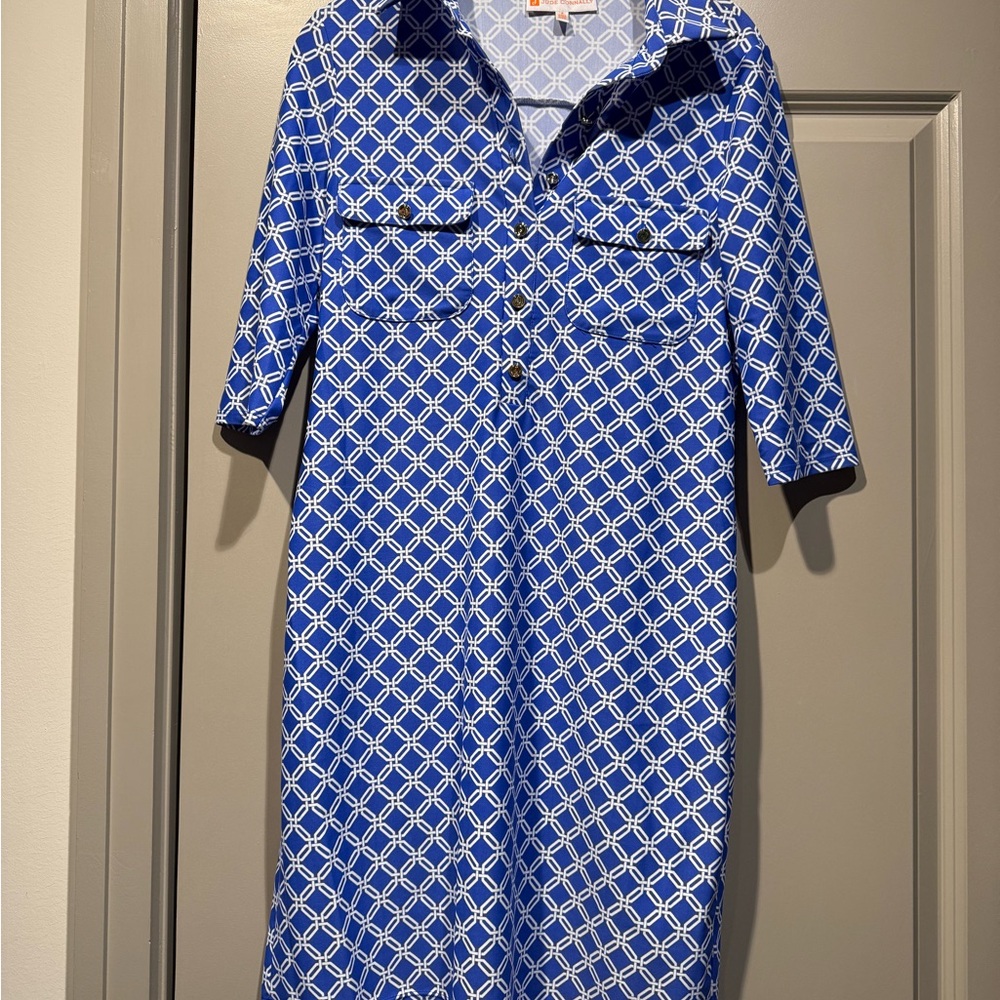 Jude Connally dress 3/4 sleeve Blue & White Geometric Dress - women’s small EUC